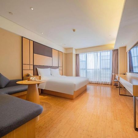 Ji Hotel Chengdu Global Center Екстериор снимка