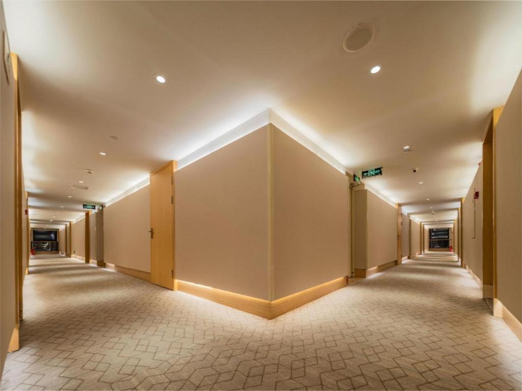 Ji Hotel Chengdu Global Center Екстериор снимка