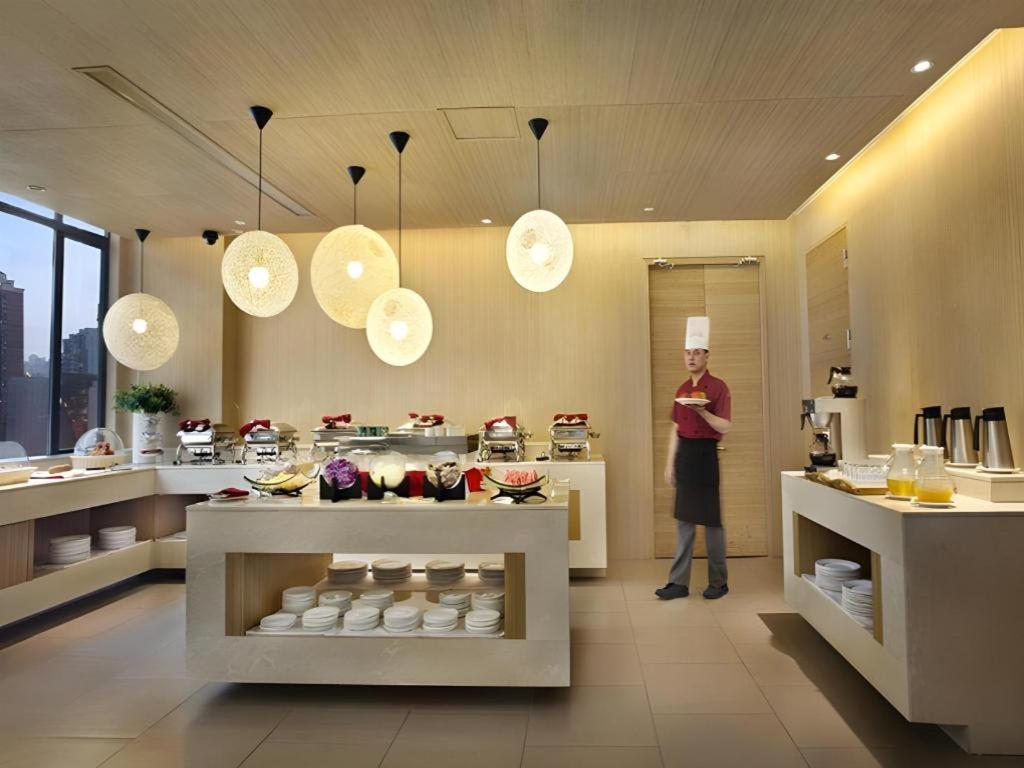 Ji Hotel Chengdu Global Center Екстериор снимка